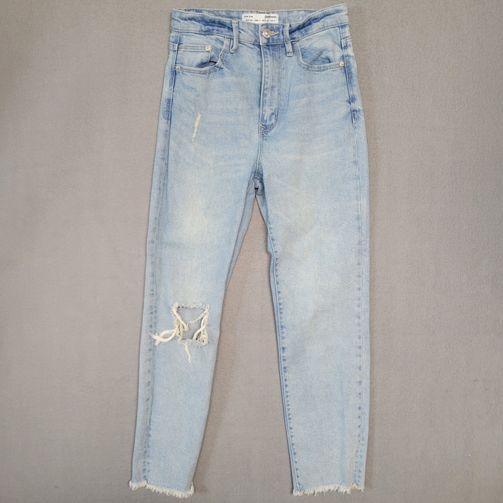 Stradivarius Jeans Mom Slim‎ Distressed Light Wash High Rise Size 4 Raw Hem